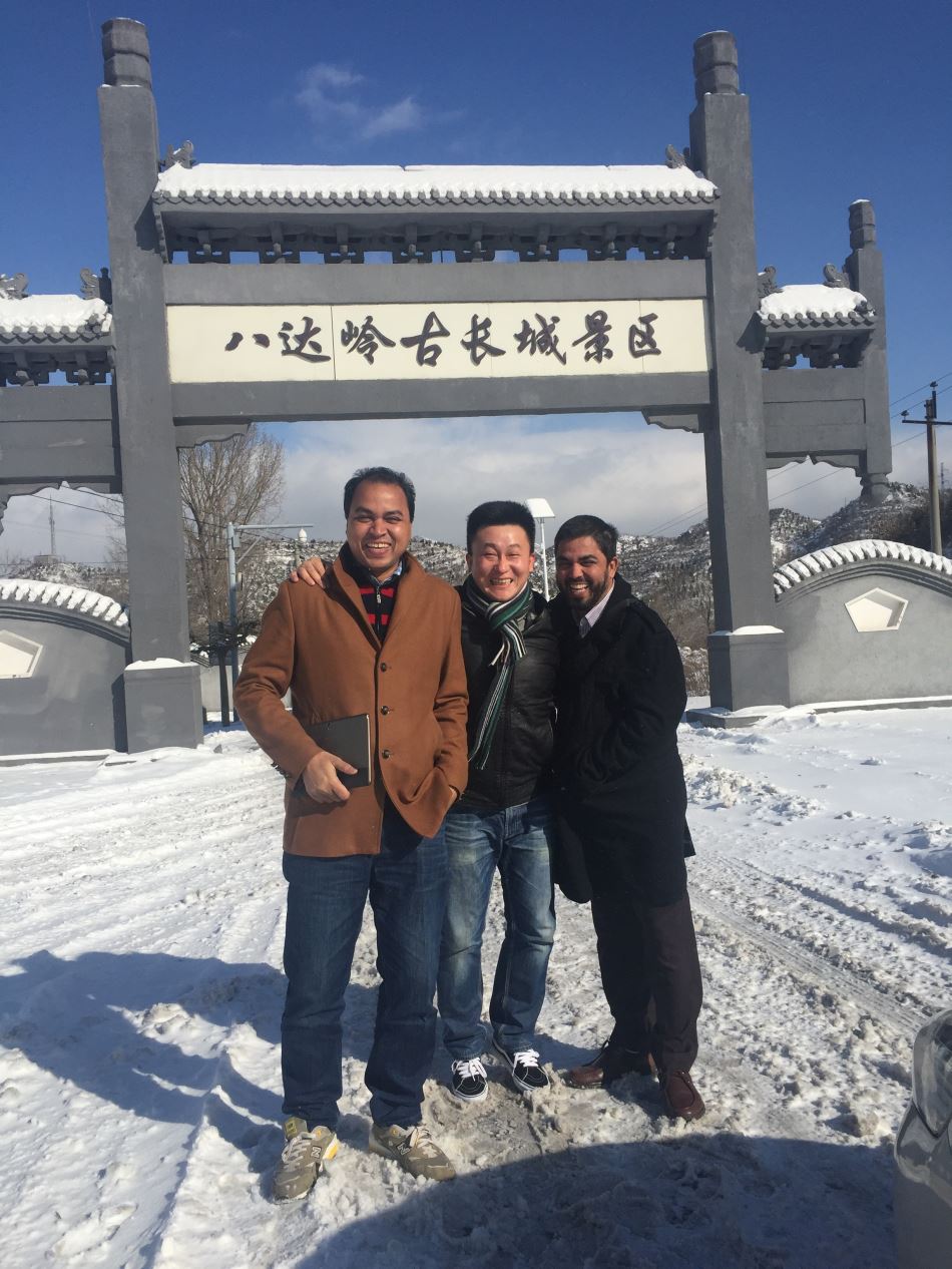 2016年12月2与巴基斯坦客户在北京八达岭合影留念.jpg